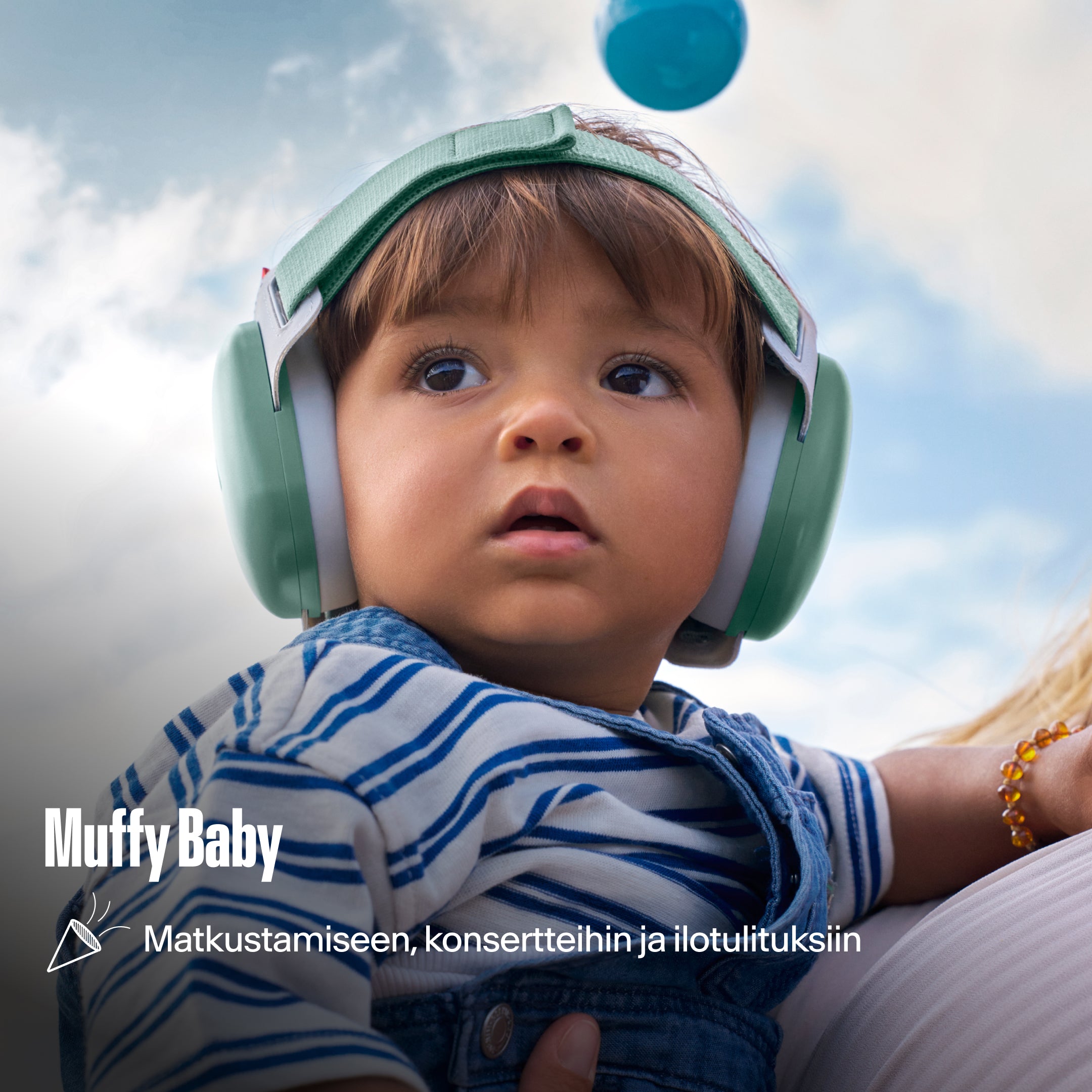 Alpine Muffy Baby -kuulosuojaimet taaperolla ulkona, tekstinä &